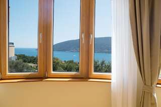 Апартаменты Sea view and pools apartments Херцег-Нови Апартаменты с видом на море-2