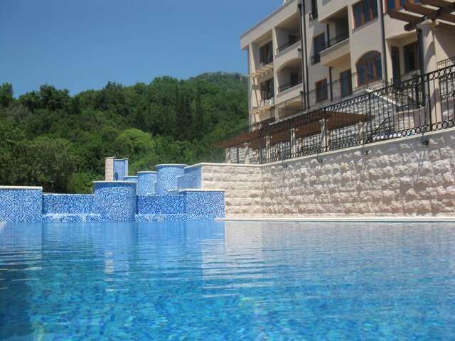 Апартаменты Sea view and pools apartments Херцег-Нови-3